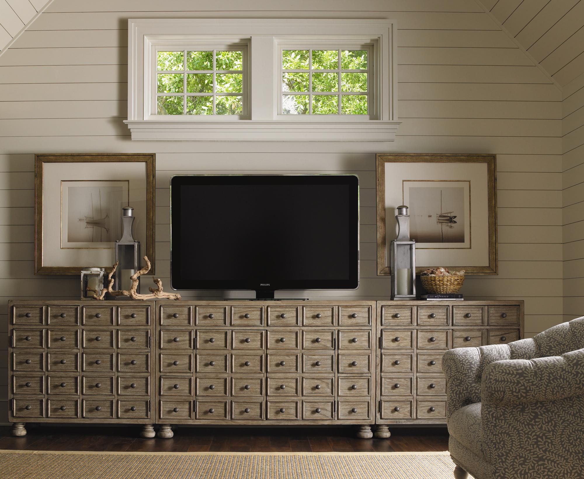 Lexington Twilight Bay Andrews Entertainment Console & Halsey Bunching